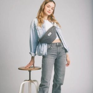 Sac banane matelassé Olivia 32 cm Pied de Denim Gris